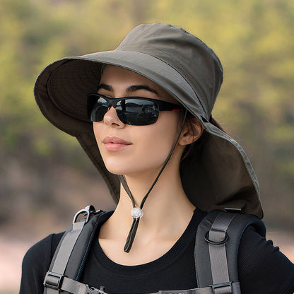 European And American Summer Cap Children Climb Mountains